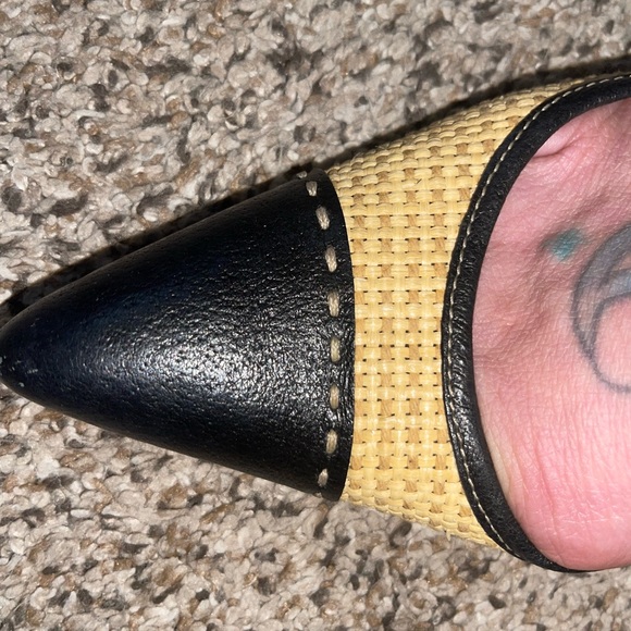 gorgeous PRADA $650
Woven Raffia High Heels Cap Toe Black Leather 39.5 - Picture 5 of 7